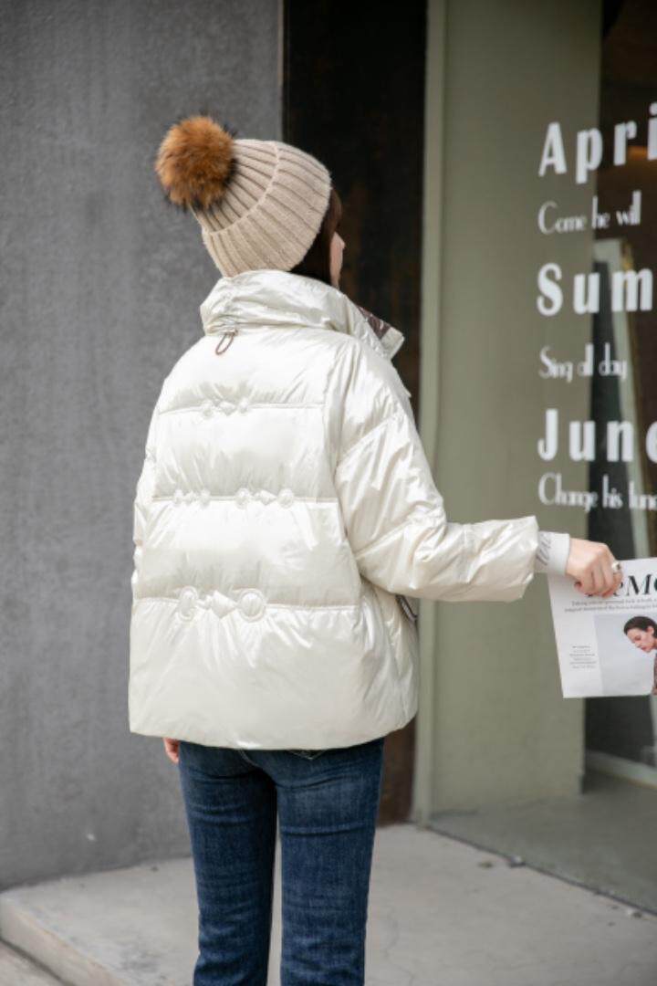 现货高品质标90绒羽绒服，女装羽绒服，艾依佳人