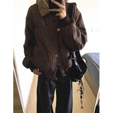 深棕色