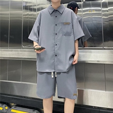 深灰色