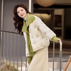 现货2025冬季新款小众设计休闲气质拼接短款羽绒服，女装羽绒服，深水步