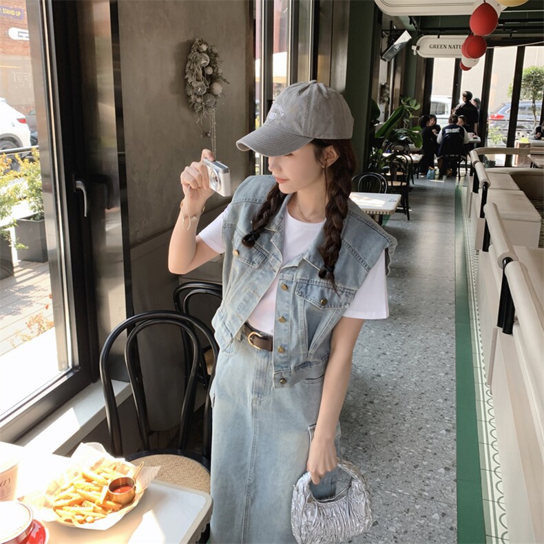 2024新款春夏款翻领复古短款马甲+高腰开叉牛仔半身裙套装,女装套装/套裙,瑶迪