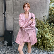 温柔系穿搭粉色波点西装套装女秋季2025新款显瘦背心半身裙三件套，女装套装/套裙，2C123