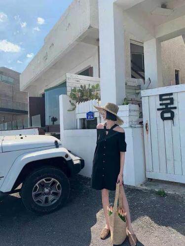 韩版漏肩连衣裙，女装连衣裙，玩美