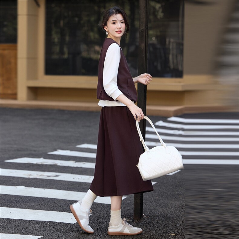 松弛感休闲套装裙女2025秋季新款假两件拼接长袖上衣半身裙两件套,女装套装/套裙,简韵佳