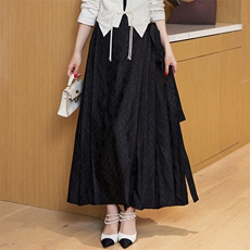 现货2025新中式时尚设计感高腰提花日常百搭马面裙，女装半身裙，卡杰菲