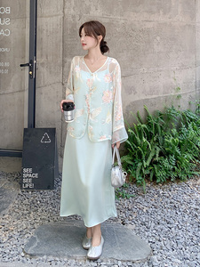 新中式国风优雅套装女2025夏季新款复古绣花长袖防晒吊带裙两件套图片