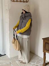 2025年秋季连帽羽绒马甲时尚百搭通勤简约休闲，女装马甲，牛米欧羽绒服工厂店