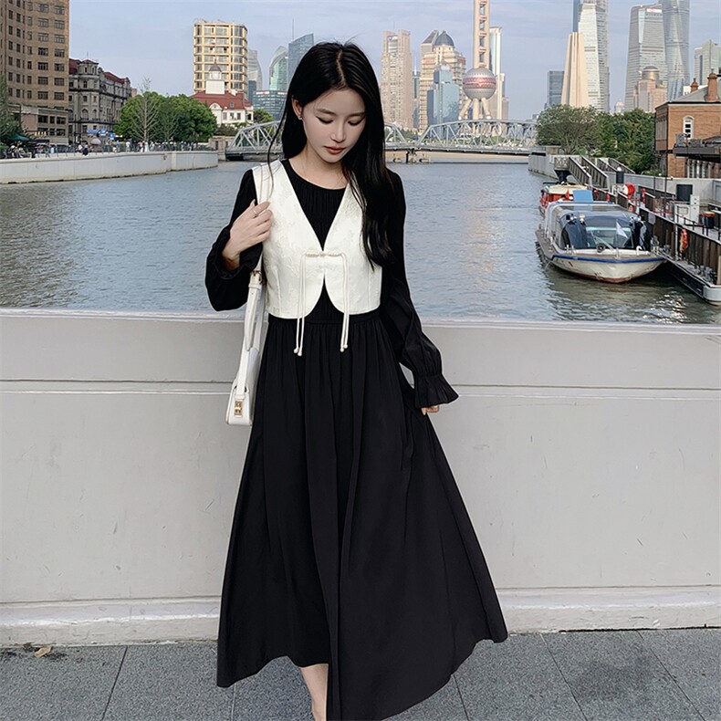 新中式国风连衣裙女春秋2025新款流行套装裙气质高级感盘扣复古,女装套装/套裙,唛多