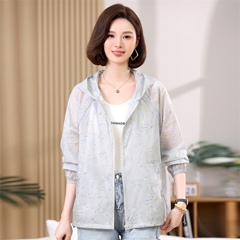 2025夏季新款防晒服短款薄款印花休闲帽防晒皮肤衣,女装防晒衣,悦见她