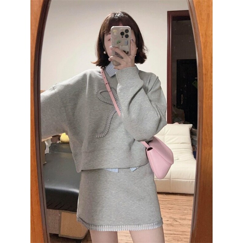 2025春款宽松卫衣搭衬衫设计感短款上衣小个子半裙二件套装,女装套装/套裙,星座506A