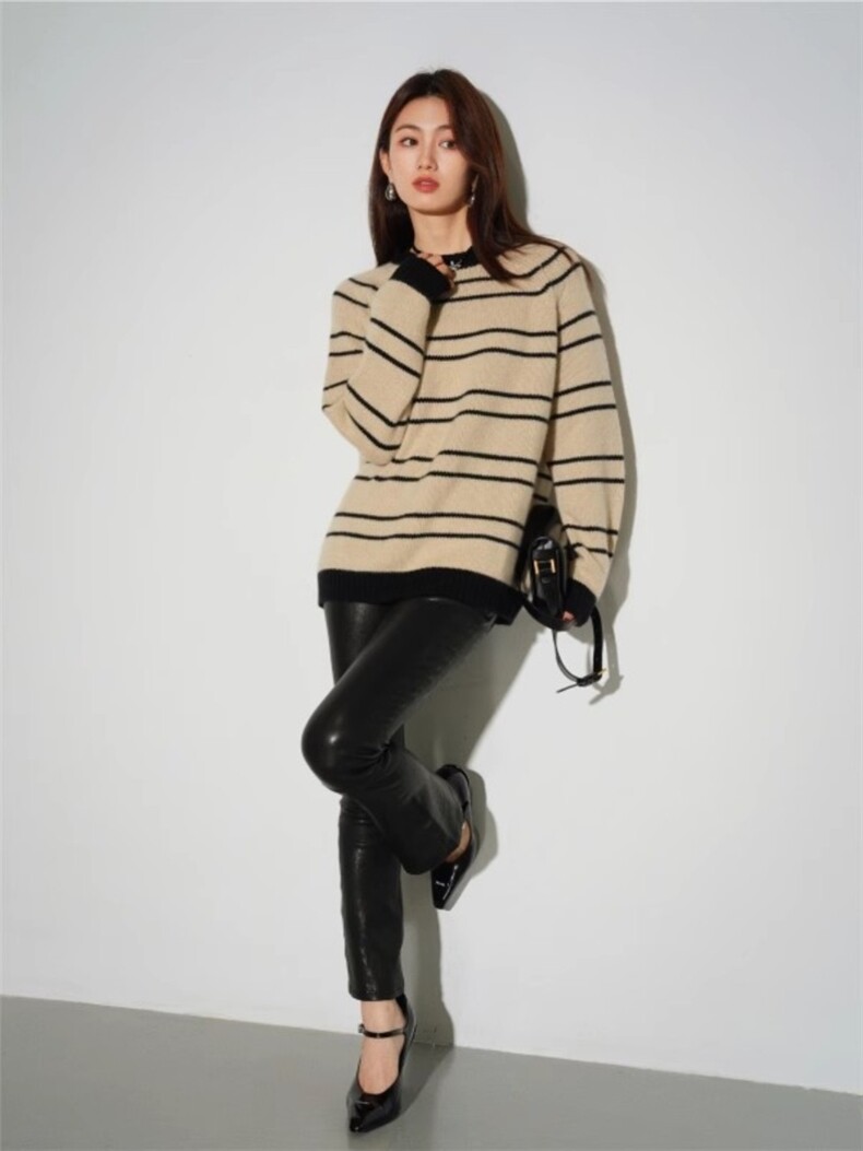 2025年夏季新款条纹针织女士上衣时尚休闲通勤通勤百搭，女装针织衫/毛衣，隆秋羊绒