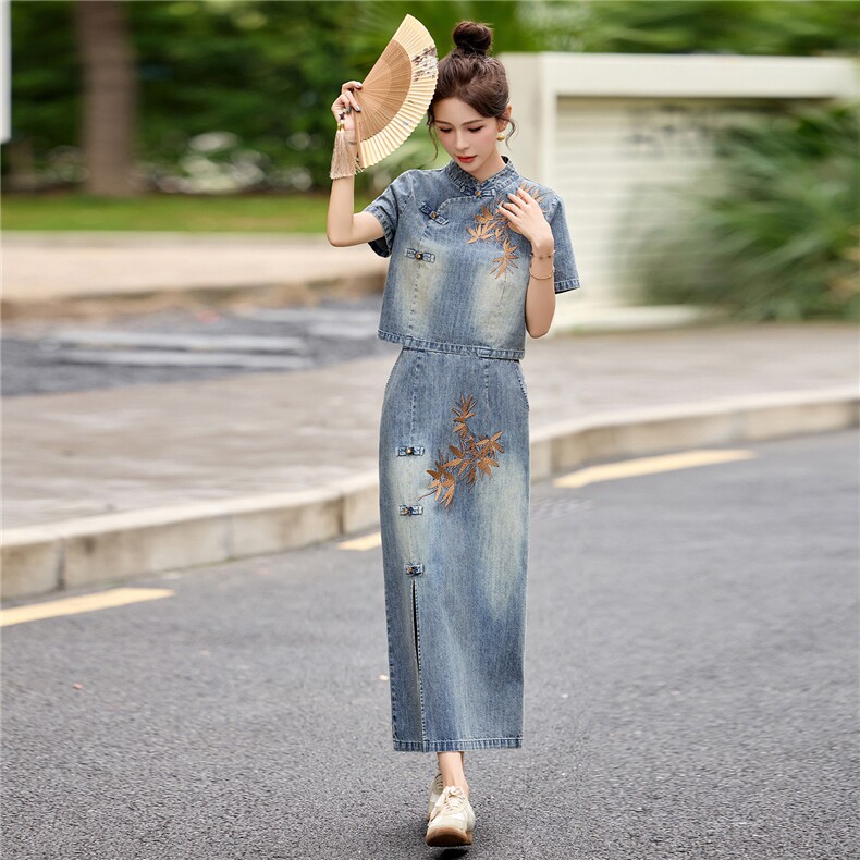 现货主推2026年夏季新款女装时尚气质刺绣新中式牛仔套裙,女装套装/套裙,关键词
