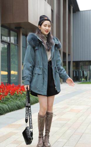 挂毛派克中长款，时尚休闲简约大方。，女装，维纳真蒂 纳易莲