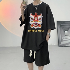 黑色