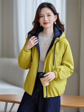 现货!2025年冬季时尚夹棉加厚连帽撞色女外套，女装棉衣/棉服，依恋蒂丝