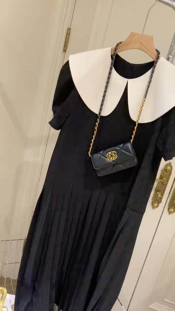 韩系娃娃领重工压皱连衣裙，女装连衣裙，唇蔻