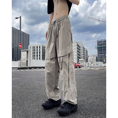 深灰色