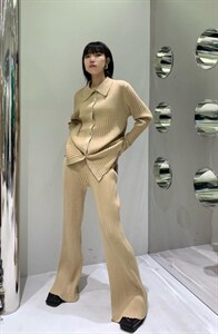 秋季新品 现代简约坑条针织套装,女装职业装,AUDREY WANG