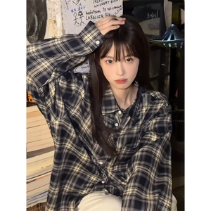 美式复古撞色格子长袖衬衫男女情侣春秋宽松高级感独特百搭上衣潮,紧身裙如何搭配上衣图片