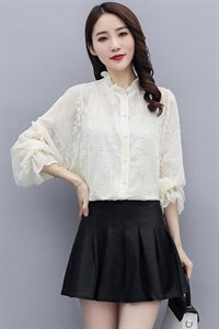 假两件春季灯笼袖甜美开衫长袖日系雕花绒小衫纯色上衣图片