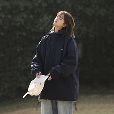 藏青色