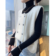 奶白色