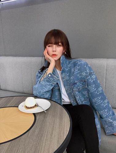 2021年春款牛仔外套，女装，尚映