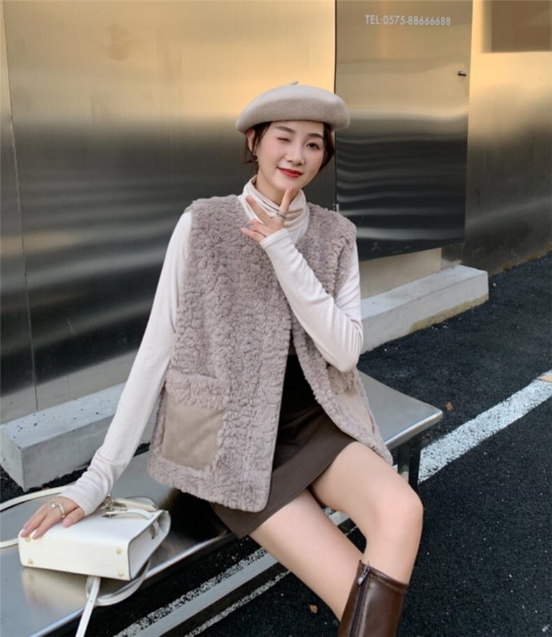 口袋拼麂皮马甲，女装马甲，吉之红