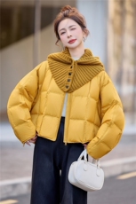 90%白鸭绒2025年冬季宽松圆领休闲羽绒服送针织帽子，女装羽绒服，米雪儿