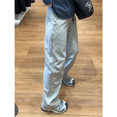 银雾白
