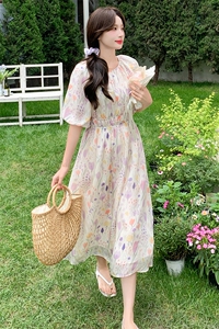 T one法式多巴胺碎花连衣裙女森系2025夏新款少女甜美中长初恋裙图片