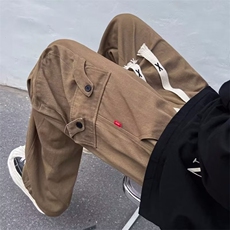 卡其色