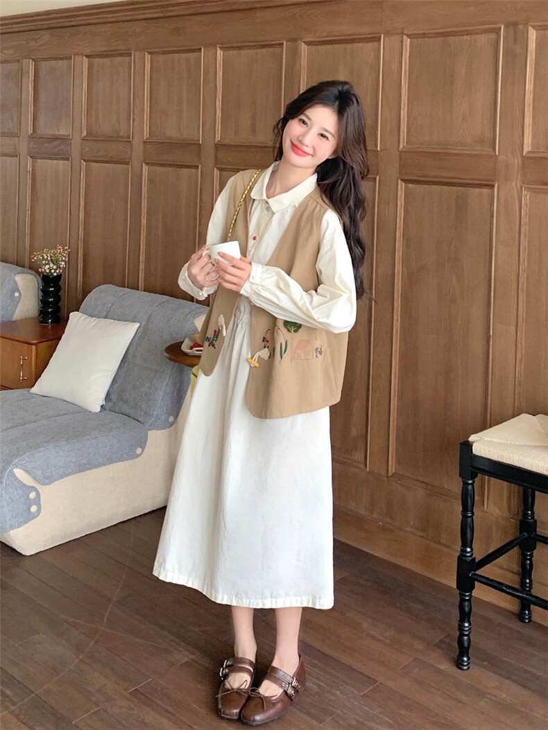 卡其色牛仔绣花背心半身裙两件套女2025春季新款时尚减龄百搭套装,女装套装/套裙,浙宝301