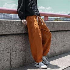 咖啡色