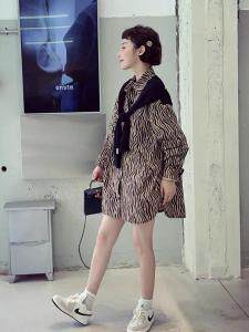 斑马条纹拼接假二件套衬衣裙，其它，转角爱尚