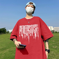 酒红色