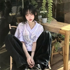 2025新款夏季小众复古V领运动休闲拼接同款男友球衣T恤短袖，男装T恤，星座506A