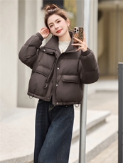 白鸭绒羽绒服外套女2025冬季新款超火漂亮时尚洋气羽绒外套宽松，女装羽绒服，依万里