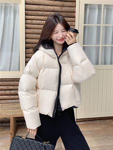 短款连帽加厚保暖面包服茧形羽绒外套女图片