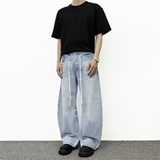 蓝色