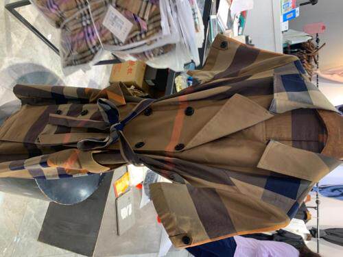 宝格连衣裙，女装连衣裙，艳媚玲