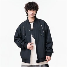 黑色