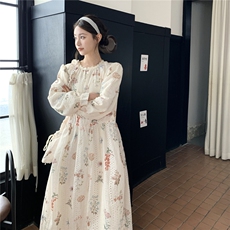 新品大货时尚绣花连衣裙配包包2602-P185-K299，女装连衣裙，2C261