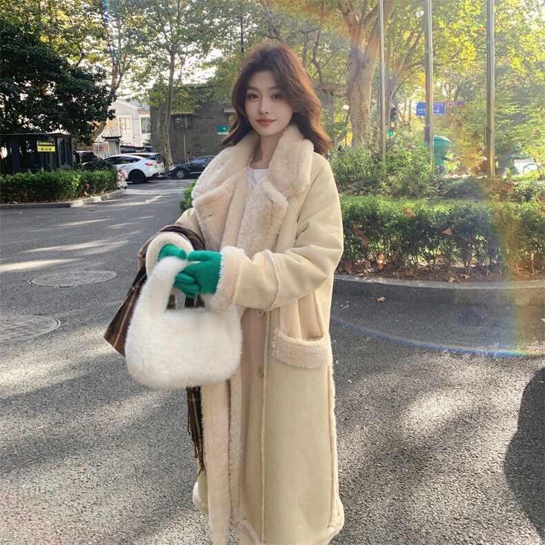 2C232-8699奶杏黄正反两穿长款皮毛一体外套8699-P235-K358,女装毛呢外套,2C232