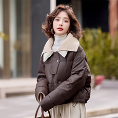 咖色高级感PU皮羽绒服女短款冬新款小个子保暖加厚50白鸭绒外套，女装羽绒服，依路服饰