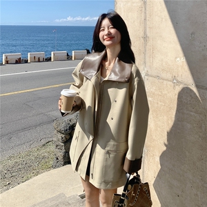 浅卡其色高级感韩系拼接风衣外套女2025秋季气质宽松PU皮翻领大衣图片