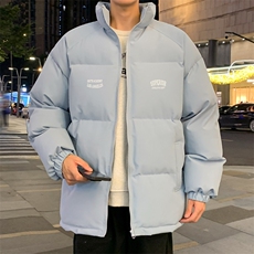 浅蓝色