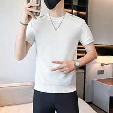 白色
