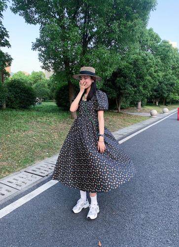 后V领连衣裙，女装连衣裙，last name