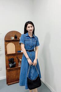牛仔连衣裙图片